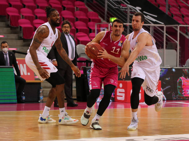 夹击与换防 夹击与换防