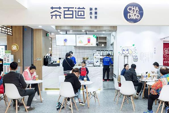 2021年奶茶店赚钱吗？V站加盟店日均销售额多少？